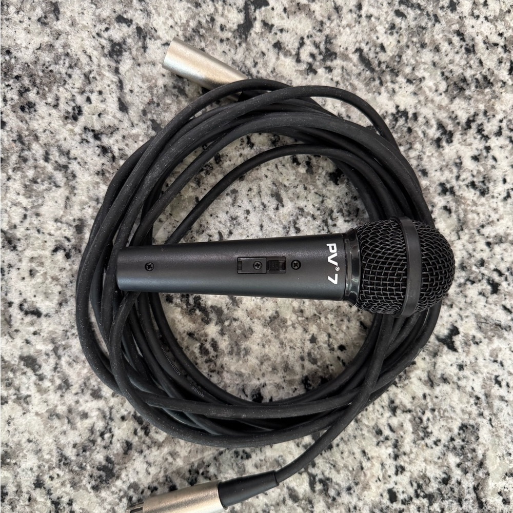 Peavey Black Wired Microphone